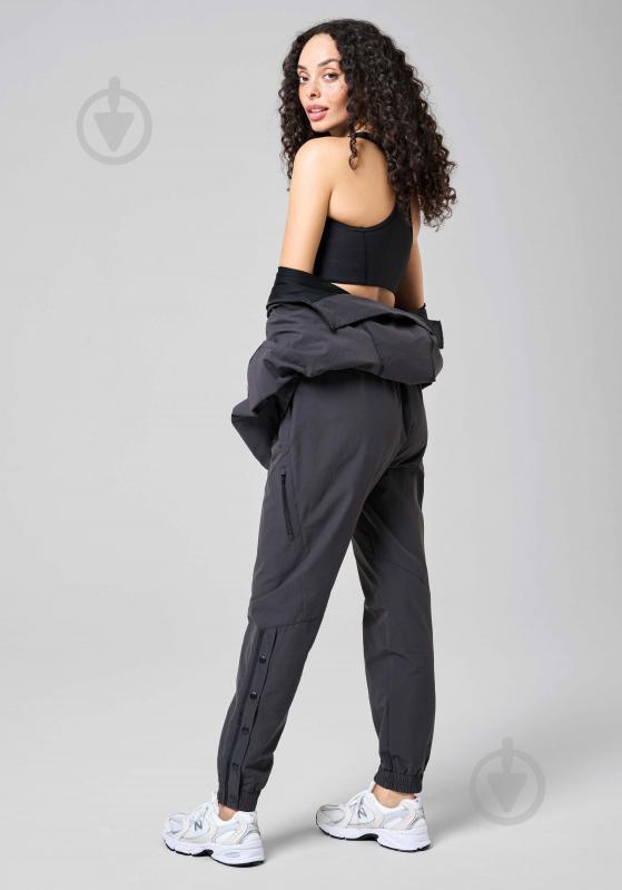 Штани жін.  р.L чорний 22680-388 TRACK PANT ALMOST BLACK,XS Casall SS24 - фото 3