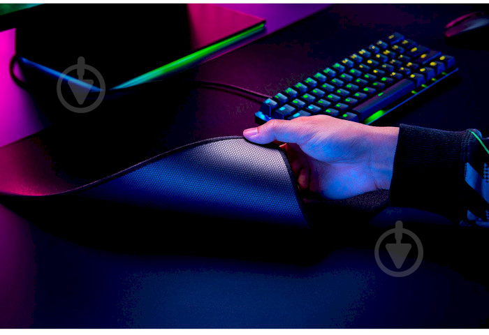 Игровая поверхность Razer Strider Large (RZ02-03810200-R3M) - фото 4