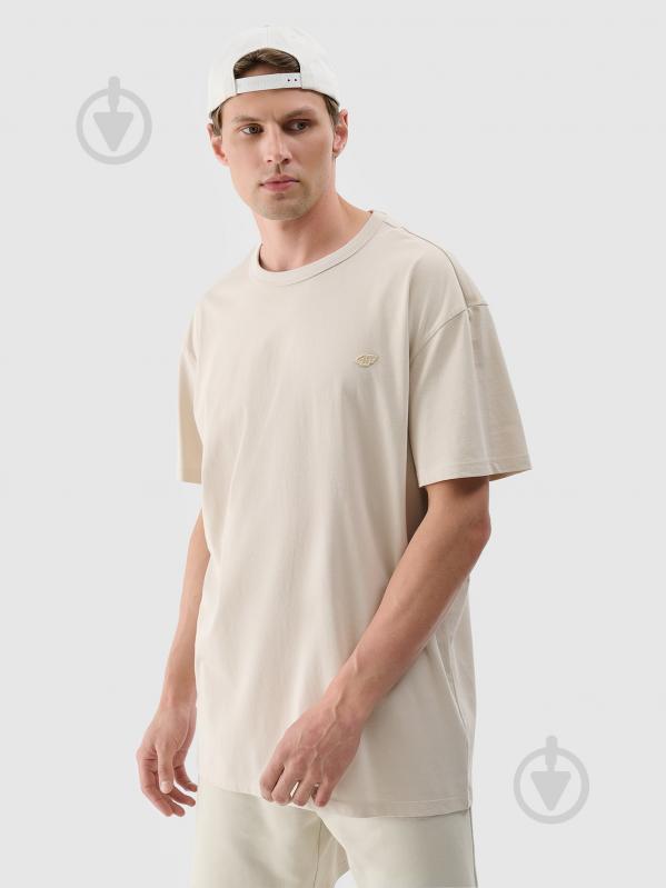 Футболка 4F TSHIRT U1972 4FWSS25TTSHU1972-12S р.S бежевый - фото 1 Футболка 4F TSHIRT U1972 4FWSS25TTSHU1972-12S р.S бежевый - фото 1