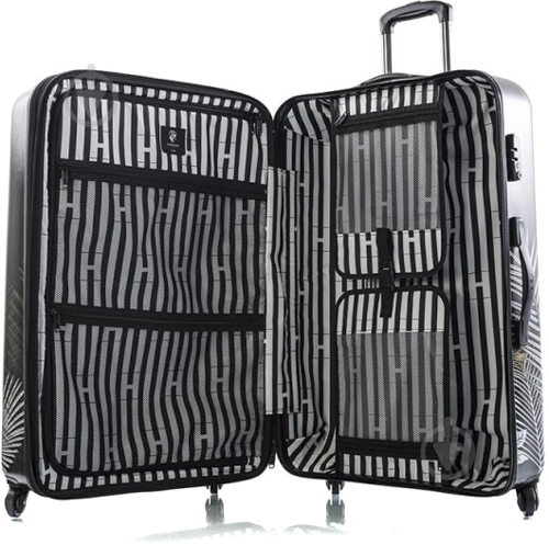 Чемодан Heys Oasis (L) 132 л черный с рисунком 13113-3194-30 - фото 4 Чемодан Heys Oasis (L) 132 л черный с рисунком 13113-3194-30 - фото 4