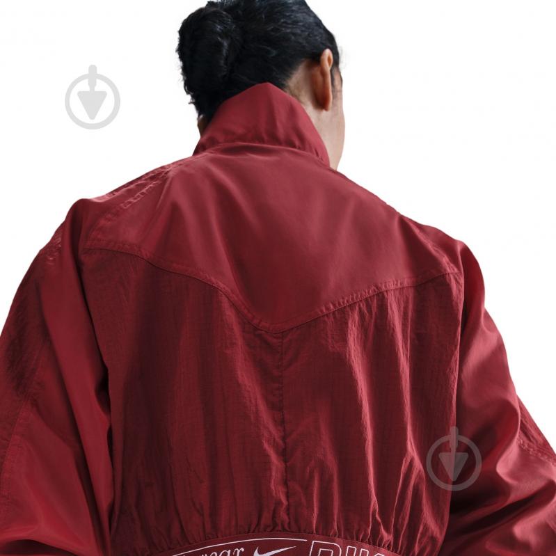 Куртка жіноча Nike W NSW JKT WVN STREET GLS HV6523-677 р.XL червона - фото 5 Куртка жіноча Nike W NSW JKT WVN STREET GLS HV6523-677 р.XL червона - фото 5