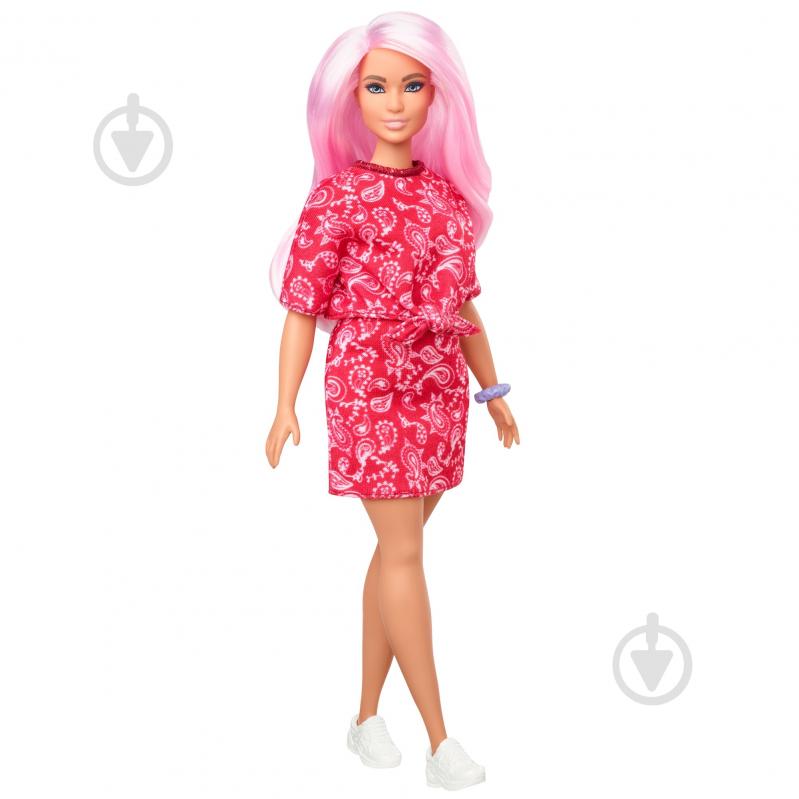 Кукла Barbie Модница в красном платье в огурцы GHW65 - фото 1 Кукла Barbie Модница в красном платье в огурцы GHW65 - фото 1
