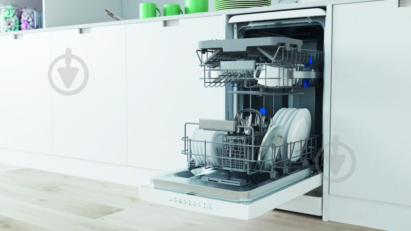 Посудомоечная машина Indesit DSFO3T224C - фото 7