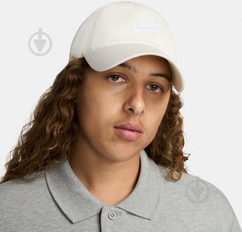 Кепка Nike U NK CLUB CAP U CB FUT WSH L FB5368-133 S-M бежевый - фото 1 Кепка Nike U NK CLUB CAP U CB FUT WSH L FB5368-133 S-M бежевый - фото 1