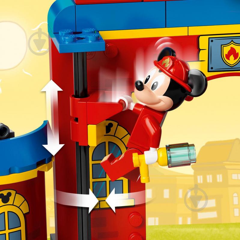 Конструктор LEGO Disney Mickey and Friend Пожежне депо й машина Міккі і його друзів 10776 - фото 5