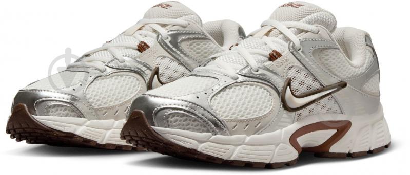 Кросівки жіночі Nike W V5 RNR HQ7901-102 р.36,5 молочні - фото 5