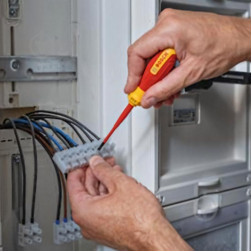 Набор ручного инструмента Bosch VDE 5 шт. 1600A02NG2 - фото 5 Набор ручного инструмента Bosch VDE 5 шт. 1600A02NG2 - фото 5