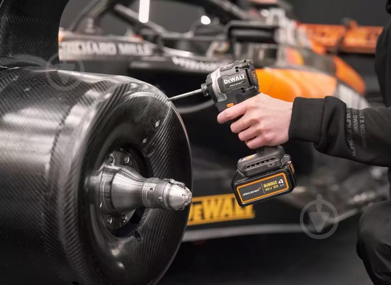Шуруповерт ударный аккумуляторный DeWalt McLaren F1 TEAM LIMITED EDITION DCF85MM2T - фото 15 Шуруповерт ударный аккумуляторный DeWalt McLaren F1 TEAM LIMITED EDITION DCF85MM2T - фото 15