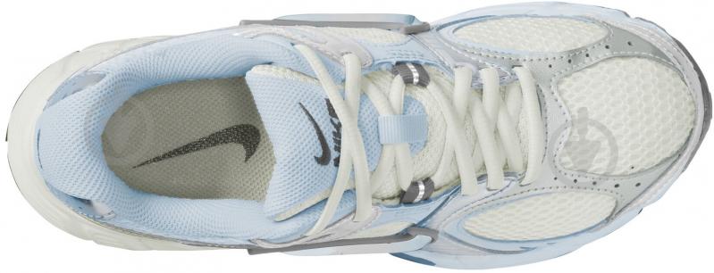 Кросівки жіночі Nike W V5 RNR HQ7901-103 р.39 білі - фото 8