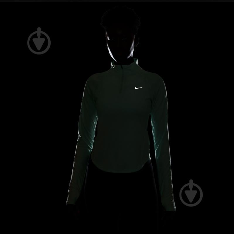 Джемпер Nike W NK TEMPO SWSH HBR DF HZ TOP HV2842-353 р.XS зеленый - фото 9