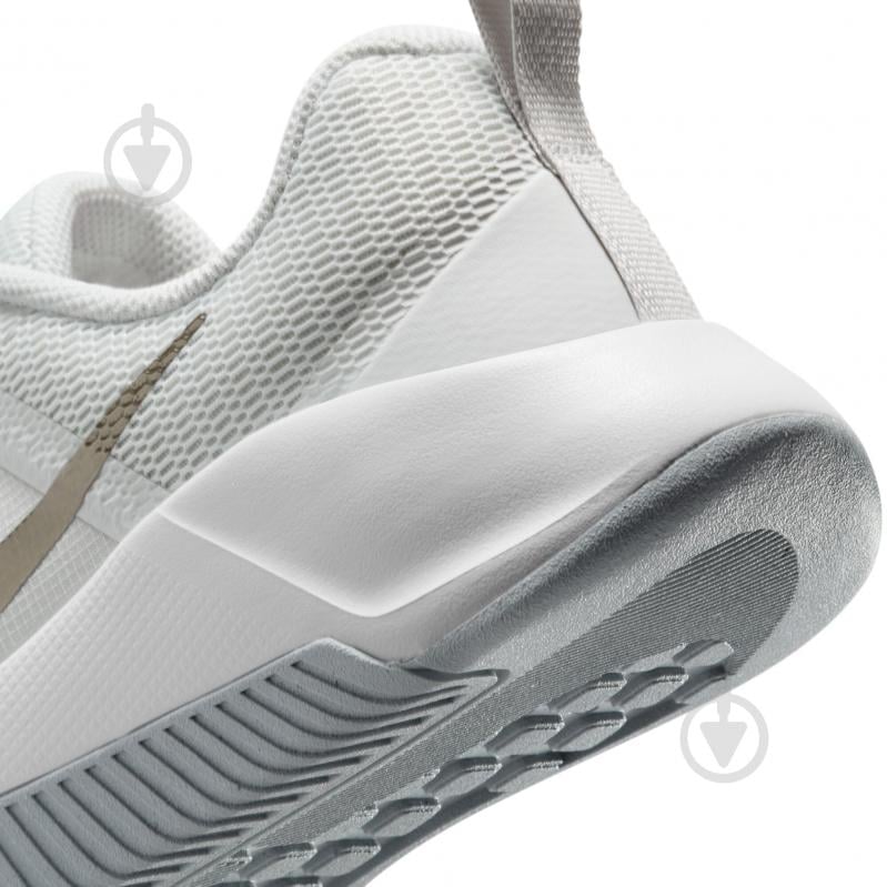 Кросівки жіночі Nike MC TRAINER 3 FQ1830-002 р.40,5 сірі - фото 10