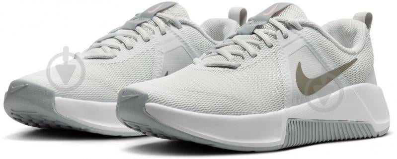 Кросівки жіночі Nike MC TRAINER 3 FQ1830-002 р.40,5 сірі - фото 5