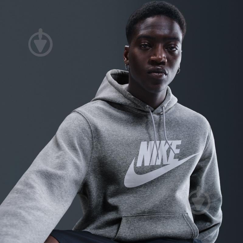 Джемпер Nike M NK CLUB BB PO GFX HOODIE FN3868-063 р.L серый - фото 11 Джемпер Nike M NK CLUB BB PO GFX HOODIE FN3868-063 р.L серый - фото 11