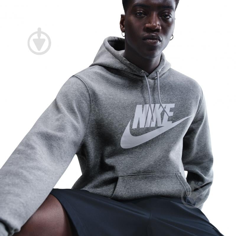 Джемпер Nike M NK CLUB BB PO GFX HOODIE FN3868-063 р.L серый - фото 6 Джемпер Nike M NK CLUB BB PO GFX HOODIE FN3868-063 р.L серый - фото 6