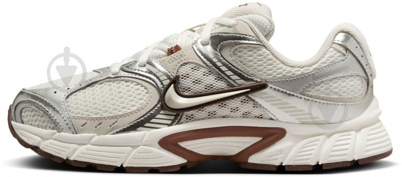 Кросівки жіночі Nike W V5 RNR HQ7901-102 р.41 молочні - фото 3 Кросівки жіночі Nike W V5 RNR HQ7901-102 р.41 молочні - фото 3