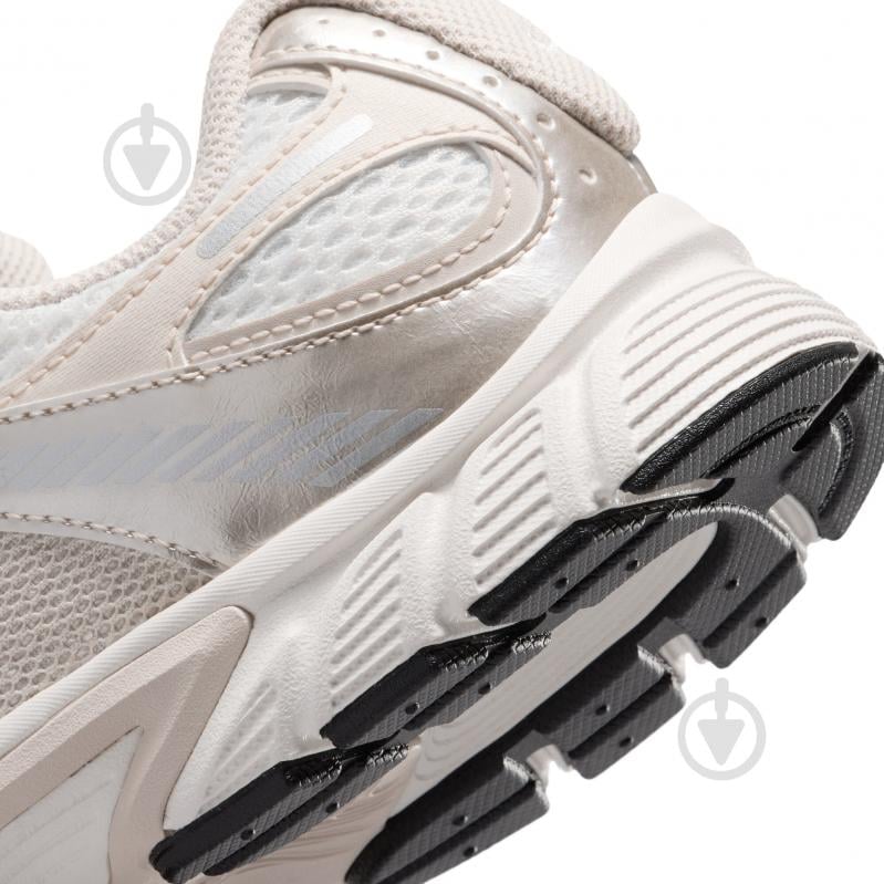 Кросівки Nike V5 RNR (GS) HQ6411-102 р.36,5 - фото 11