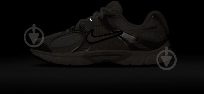 Кросівки Nike V5 RNR (GS) HQ6411-102 р.36,5 - фото 12