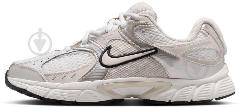 Кросівки Nike V5 RNR (GS) HQ6411-102 р.37,5 - фото 3 Кросівки Nike V5 RNR (GS) HQ6411-102 р.37,5 - фото 3