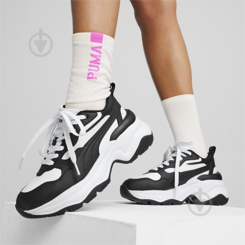 Кросівки жіночі Puma CILIA WEDGE 39391507 р.36 чорні - фото 3