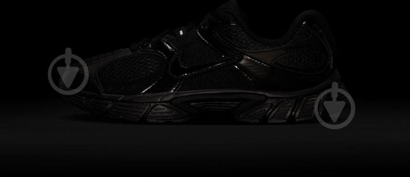 Кроссовки Nike V5 RNR (GS) HQ6411-002 р.40 - фото 12 Кроссовки Nike V5 RNR (GS) HQ6411-002 р.40 - фото 12