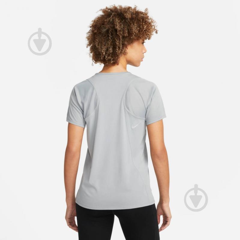 Футболка Nike DD5927-073 р.M серый - фото 2 Футболка Nike DD5927-073 р.M серый - фото 2