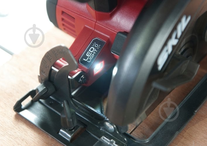 Пила дисковая SKIL SW1E3520CA+BC1E3136AA - фото 5 Пила дисковая SKIL SW1E3520CA+BC1E3136AA - фото 5