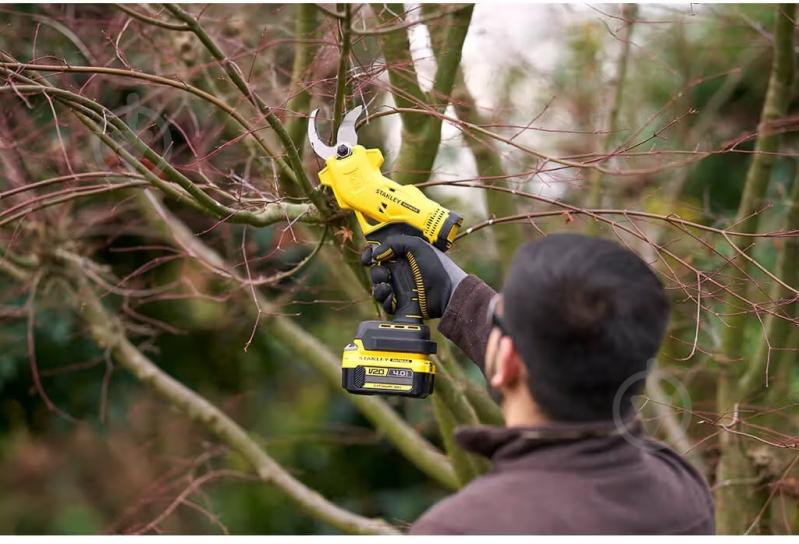 Кусторез аккумуляторный Stanley FatMax SFMCPP32B - фото 4 Кусторез аккумуляторный Stanley FatMax SFMCPP32B - фото 4