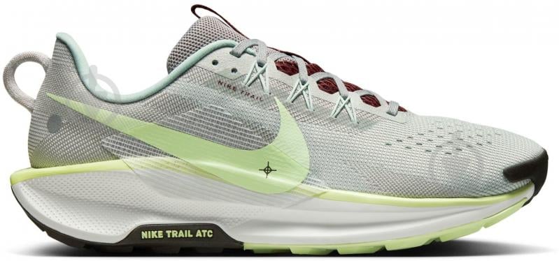 Кросівки чоловічі Nike Pegasus Trail 5 DV3864-004 р.45,5 світло-зелені - фото 1