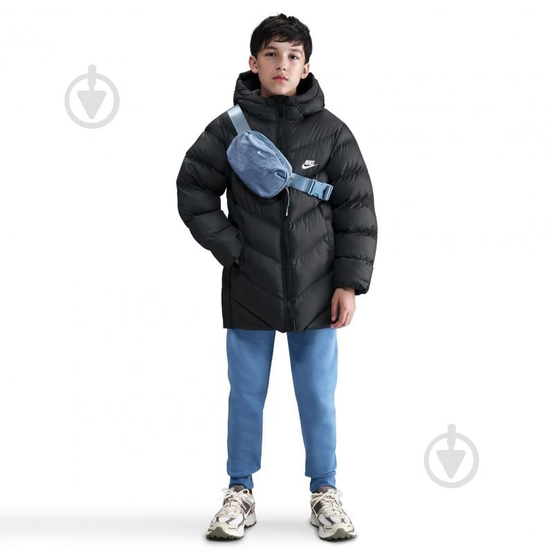 Куртка унисекс Nike Sportswear All Day Play Older Kids' Puffer Jacket р.146 черный HJ2722-010 - фото 7