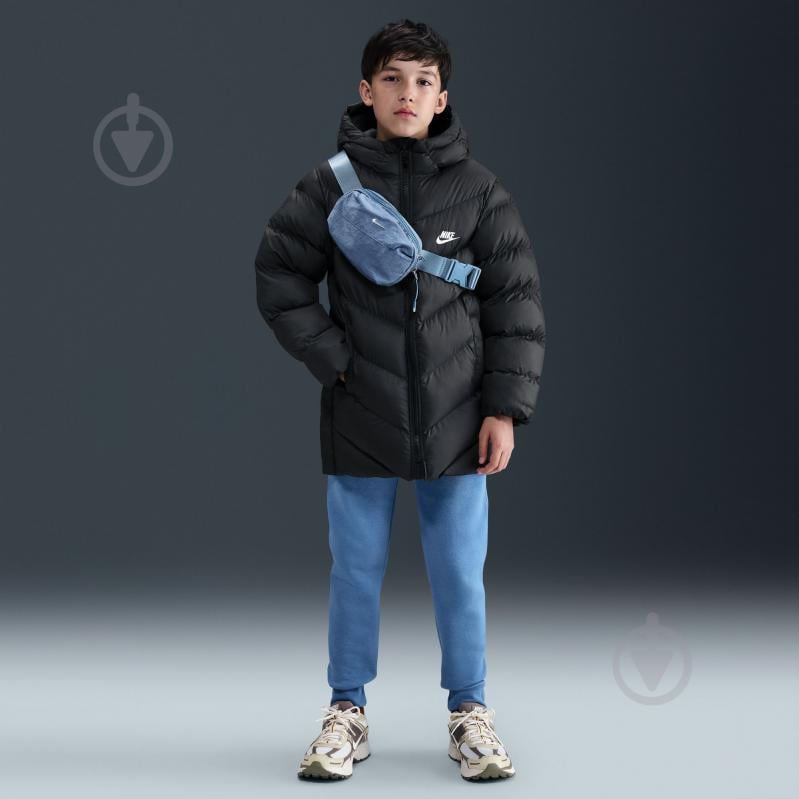 Куртка унисекс Nike Sportswear All Day Play Older Kids' Puffer Jacket р.146 черный HJ2722-010 - фото 9