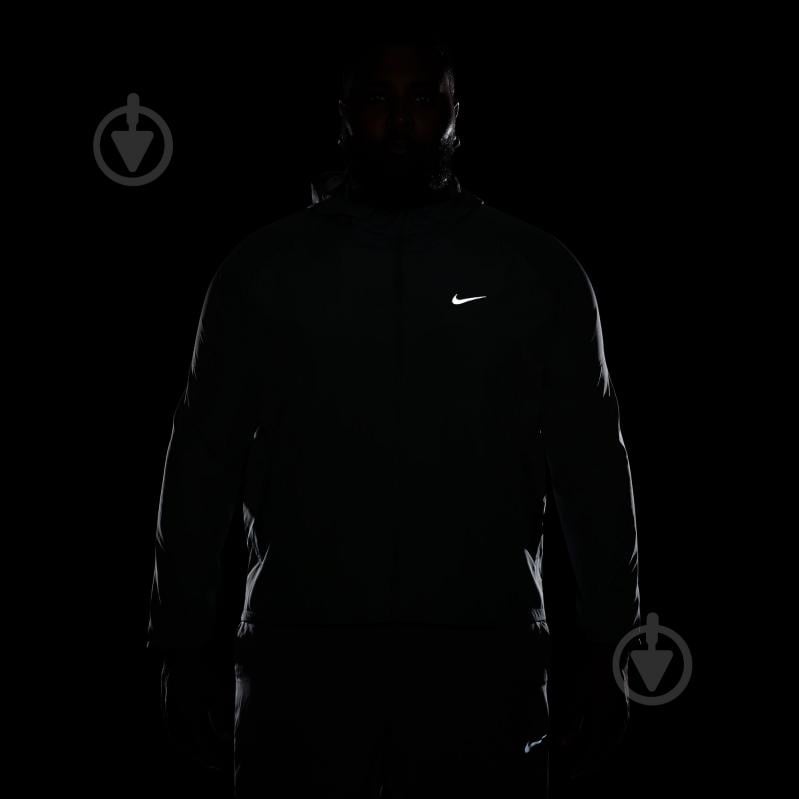 Вітрівка Nike M NK RPL MILER JKT DD4746-084 р.S - фото 16 Вітрівка Nike M NK RPL MILER JKT DD4746-084 р.S - фото 16