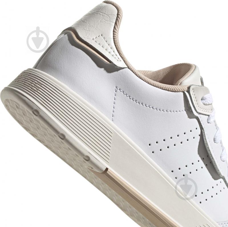 Кросівки жіночі зимові Adidas COURTPHASE GV7150 р.38 білі - фото 11