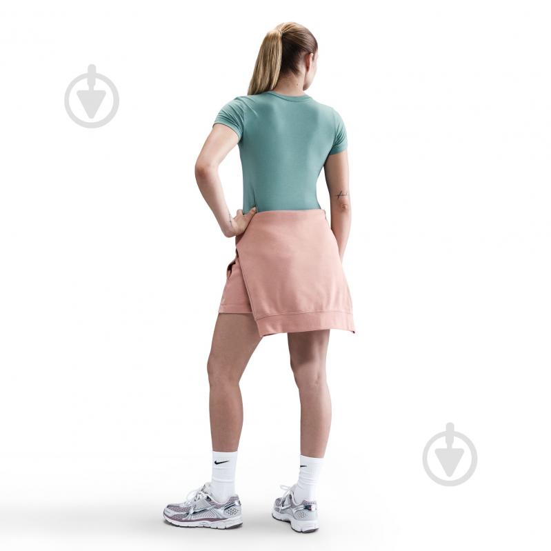 Футболка Nike W NSW NK CHLL KNT MD CRP FV5508-018 р.XS зелений - фото 3 Футболка Nike W NSW NK CHLL KNT MD CRP FV5508-018 р.XS зелений - фото 3