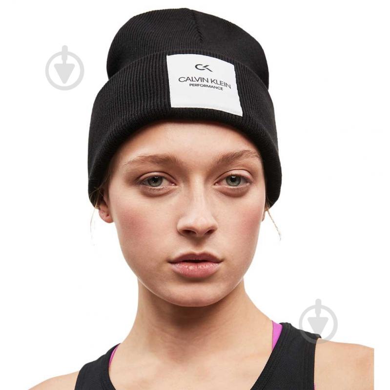 Шапка Calvin Klein Performance 0000PX0031-001 р.one size черный - фото 3 Шапка Calvin Klein Performance 0000PX0031-001 р.one size черный - фото 3