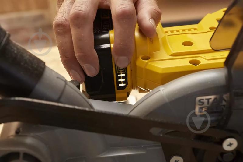 Пила торцовочная Stanley FatMax SFMCS701M1 - фото 5