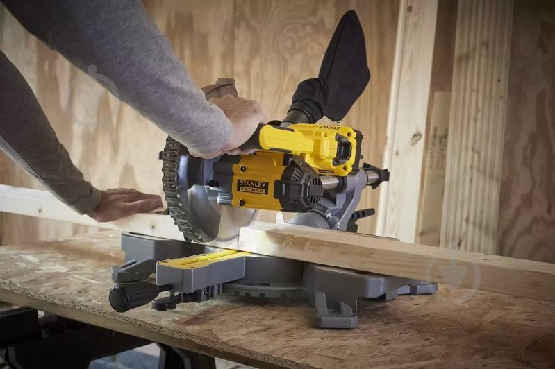 Пила торцовочная Stanley FatMax SFMCS701M1 - фото 4