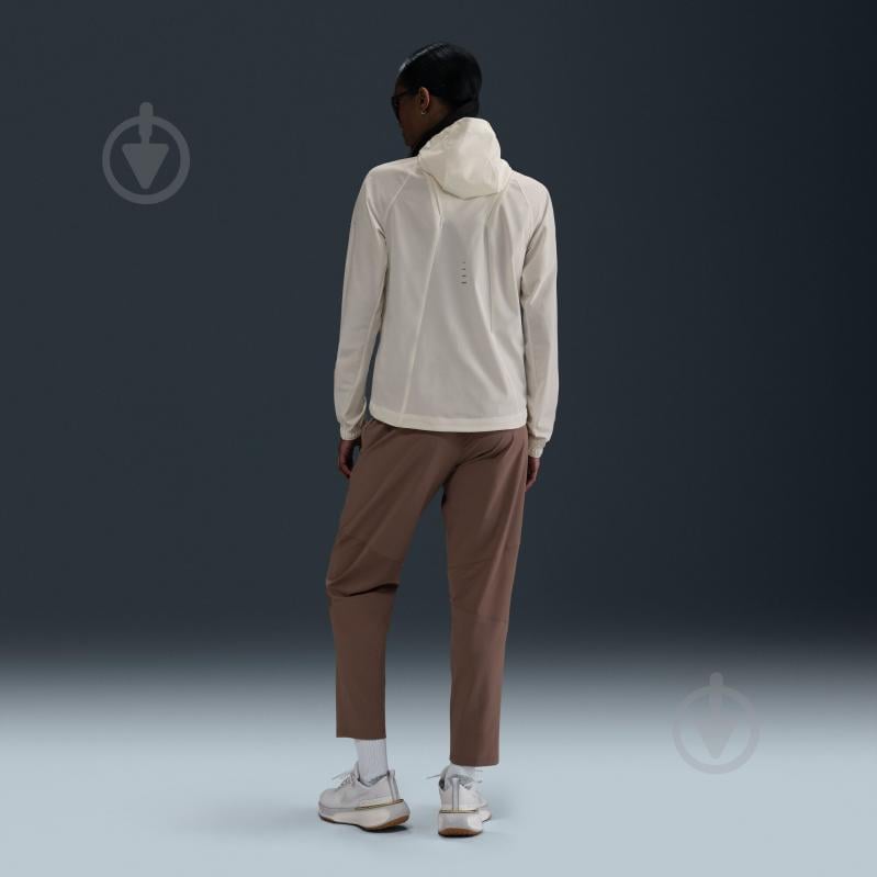 Куртка жіноча Nike W NK SWIFT RPL PKBL JKT HQ0650-133 р.M бежева - фото 7