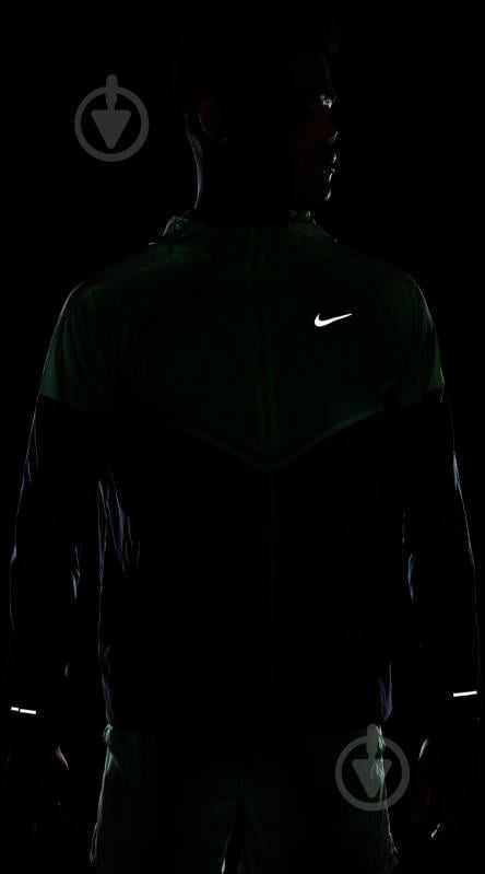 Куртка чоловіча Nike M NK IMP LGHT WR JKT HV6521-701 р.M сіро-зелена - фото 9 Куртка чоловіча Nike M NK IMP LGHT WR JKT HV6521-701 р.M сіро-зелена - фото 9