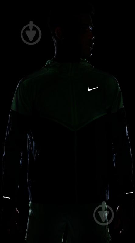 Куртка чоловіча Nike M NK IMP LGHT WR JKT HV6521-701 р.S сіро-зелена - фото 9 Куртка чоловіча Nike M NK IMP LGHT WR JKT HV6521-701 р.S сіро-зелена - фото 9