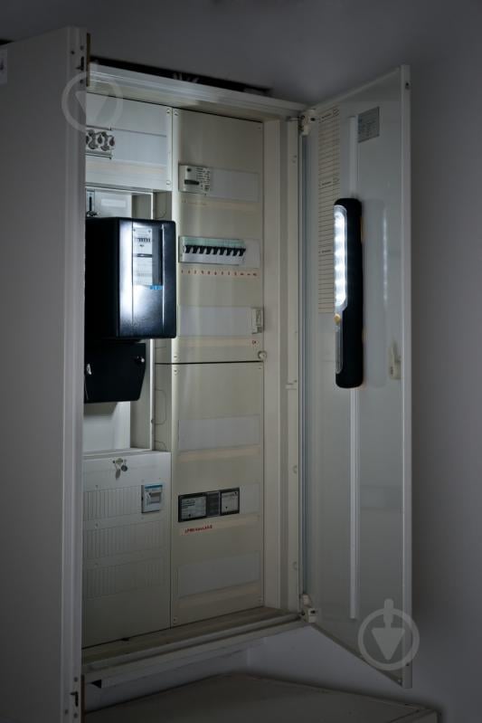 Динамо-ліхтар Brennenstuhl HL 300 AD 300 Lm чорний 1178590100 - фото 7 Динамо-ліхтар Brennenstuhl HL 300 AD 300 Lm чорний 1178590100 - фото 7