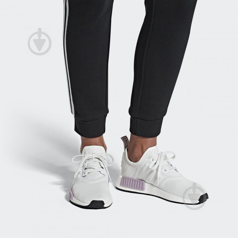 Кроссовки женские демисезонные Adidas NMD R1 W BD8024 р.38 2/3 белые - фото 10