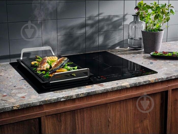 Варочная поверхность индукционная Electrolux IPES6451KF - фото 6