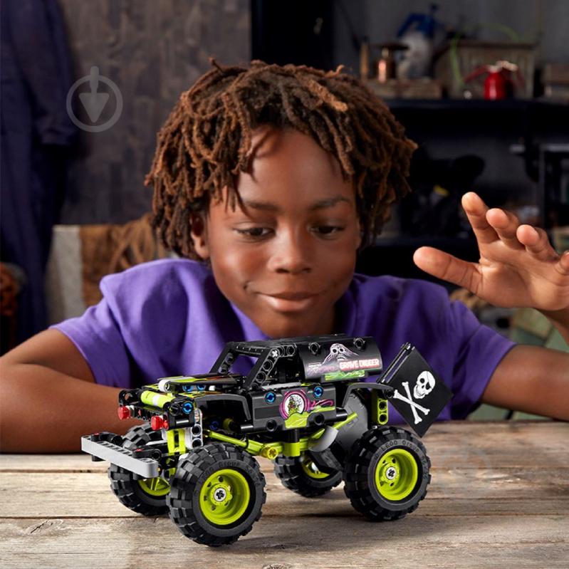 Конструктор LEGO Technic Monster Jam® Grave Digger® 42118 - фото 13