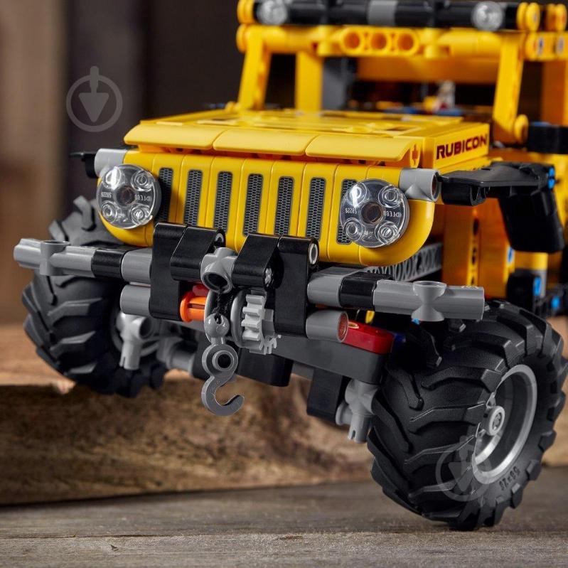 Конструктор LEGO Technic Jeep Wrangler 42122 - фото 4