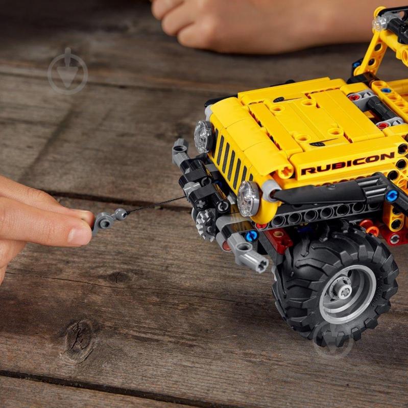 Конструктор LEGO Technic Jeep Wrangler 42122 - фото 8