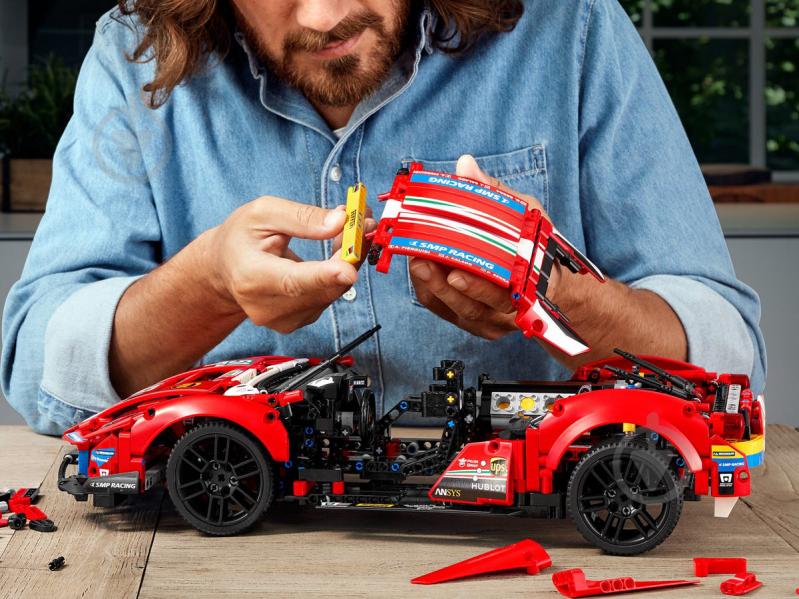 Конструктор LEGO Technic Ferrari 488 GTE “AF Corse #51” 42125 - фото 14