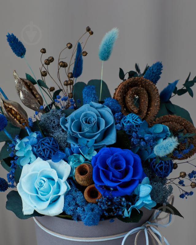 Цветочная композиция в шляпной коробке К высоким достижениям S - фото 2