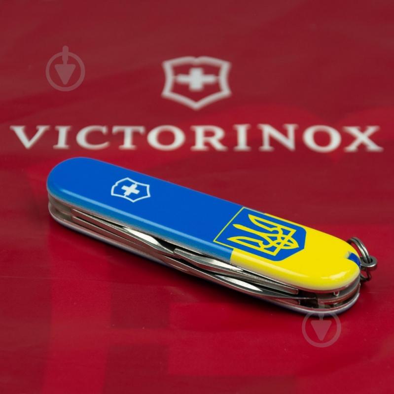 Ніж швейцарський Victorinox SPARTAN UKRAINE Герб на прапорі верт. (12 інстр) Vx13603.7_T3030p - фото 3