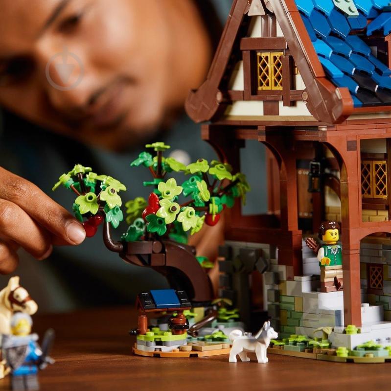 Конструктор LEGO Ideas Средневековая кузница 21325 - фото 5