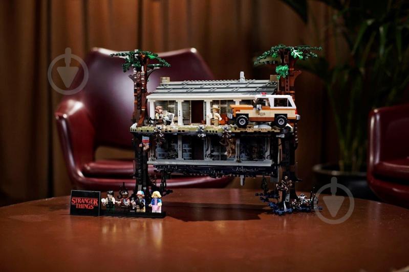 Конструктор LEGO По ту сторону 75810 - фото 5